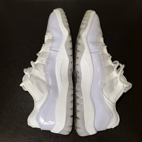 Kids Jordan 11 Retro Low(PS)…”Pure Violet” 🤍 - Picture 6 of 12